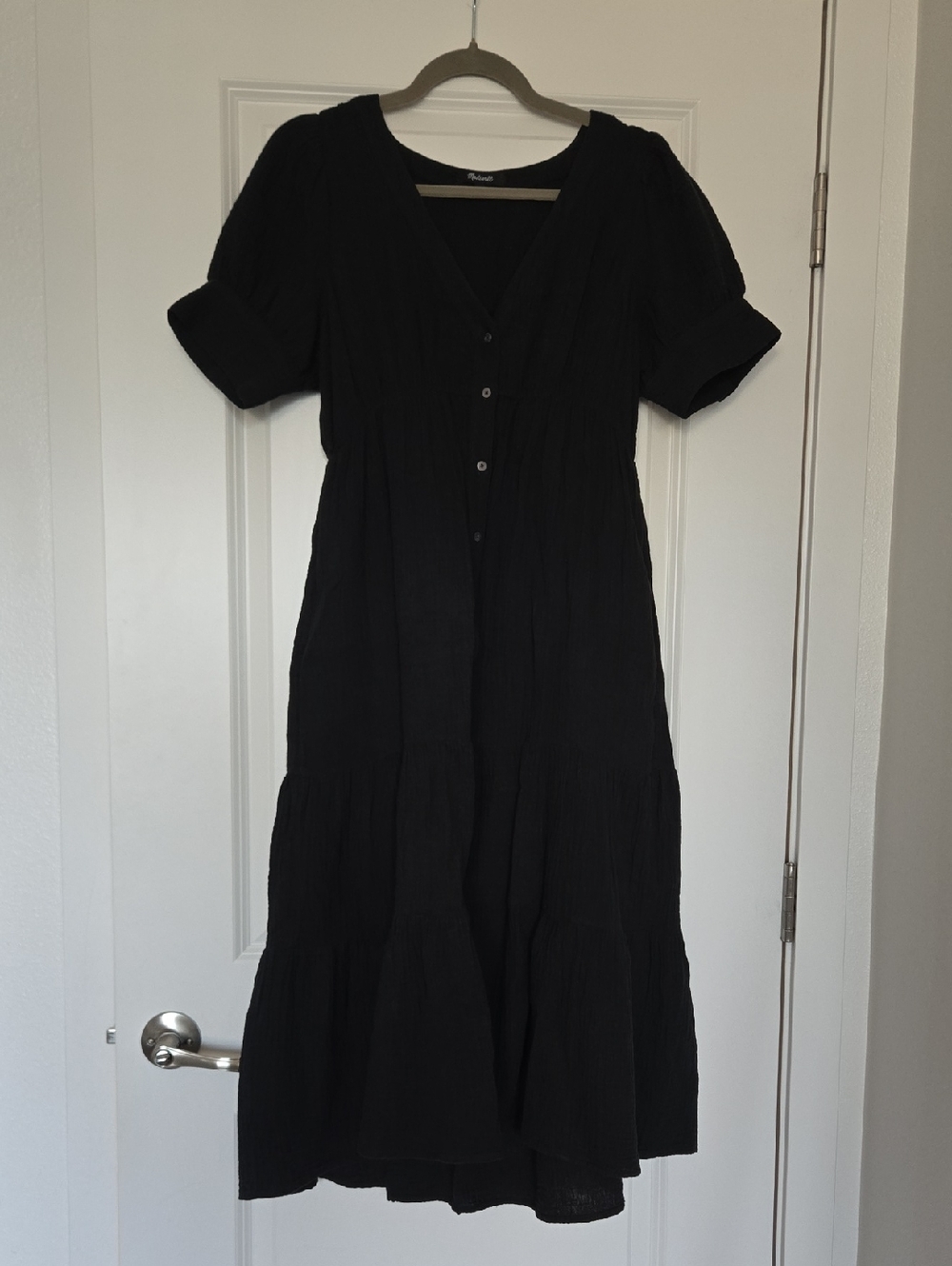 Madewell Black V-Neck Short Sleeve Tiered Midi Dress